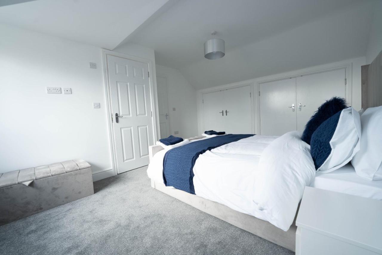 Entire Modern Home With Private Parking For 6/8 Persons Worksop Luaran gambar
