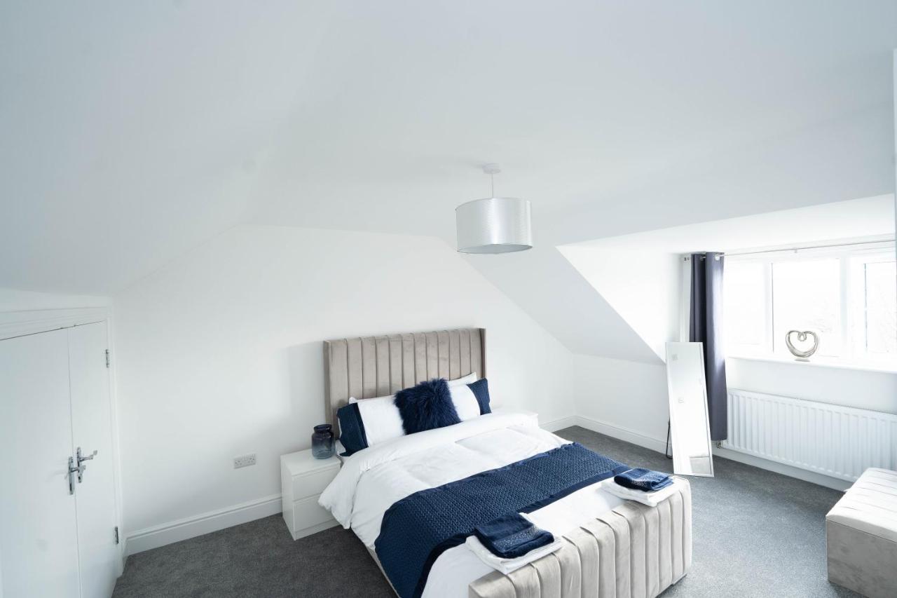 Entire Modern Home With Private Parking For 6/8 Persons Worksop Luaran gambar